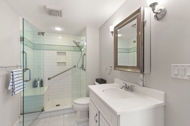 8 Bellingham Court 92, Middleton, MA 01949