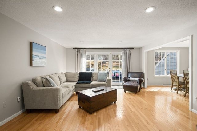 8 Bellingham Court 92, Middleton, MA 01949