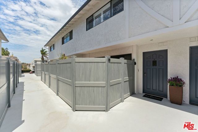 1456 Manhattan Beach Boulevard G, Manhattan Beach, CA 90266
