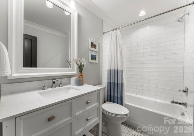 5625 Timber Lane, Charlotte, NC 28270