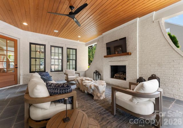 5625 Timber Lane, Charlotte, NC 28270