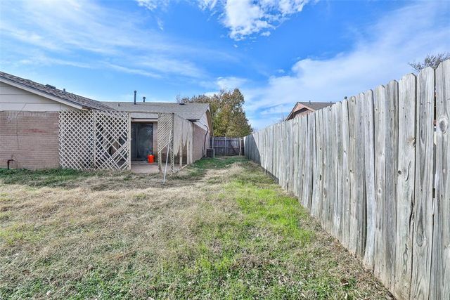 8604 S Brookline Avenue, Oklahoma City, OK 73159