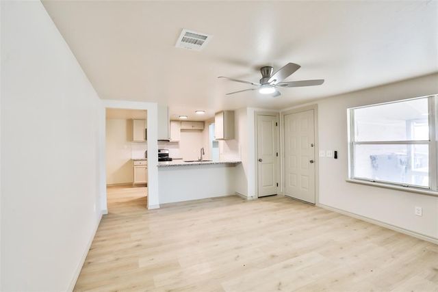 8604 S Brookline Avenue, Oklahoma City, OK 73159