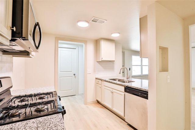 8604 S Brookline Avenue, Oklahoma City, OK 73159