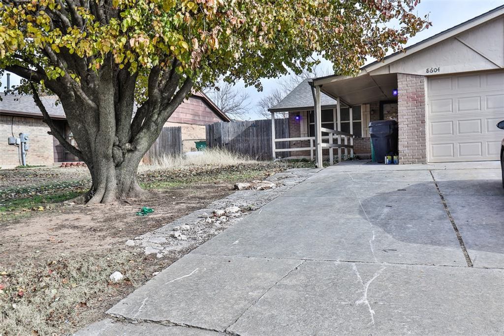 8604 S Brookline Avenue, Oklahoma City, OK 73159