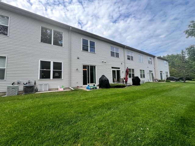 16791 39th Avenue N, Plymouth, MN 55446