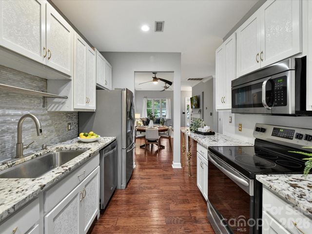 18735 Ramsey Cove Drive, Cornelius, NC 28031