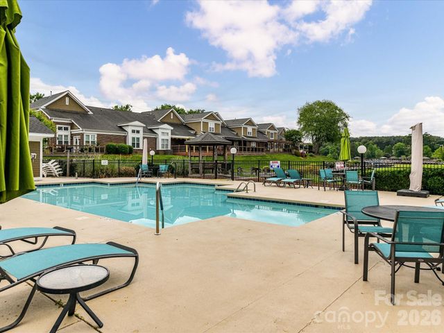 18735 Ramsey Cove Drive, Cornelius, NC 28031
