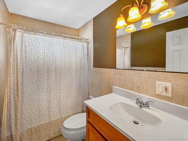 3321 Murdock Avenue, Oceanside, NY 11572