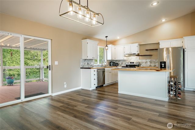 8209 Comox Road, Birch Bay, WA 98230