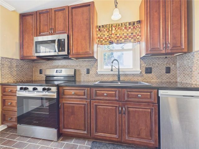 3805 Elco CT, Virginia Beach, VA 23456
