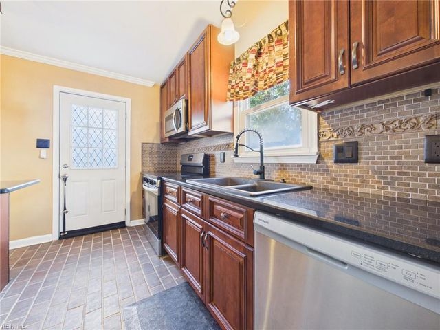 3805 Elco CT, Virginia Beach, VA 23456
