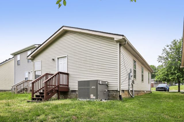 2607 Landrum Ct Lot 7, Springfield, TN 37172