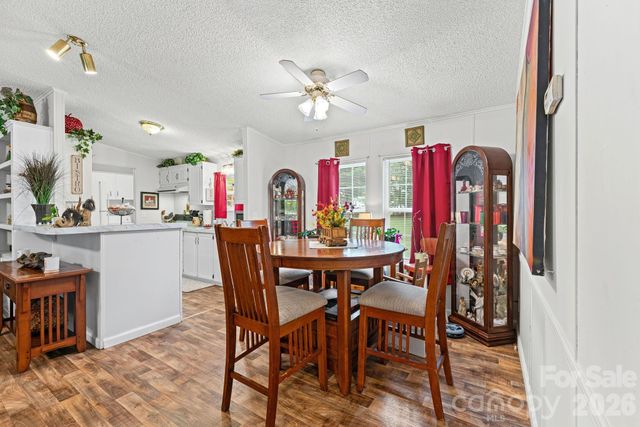 121 Regatta Lane, Mooresville, NC 28115