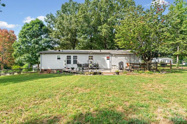121 Regatta Lane, Mooresville, NC 28115