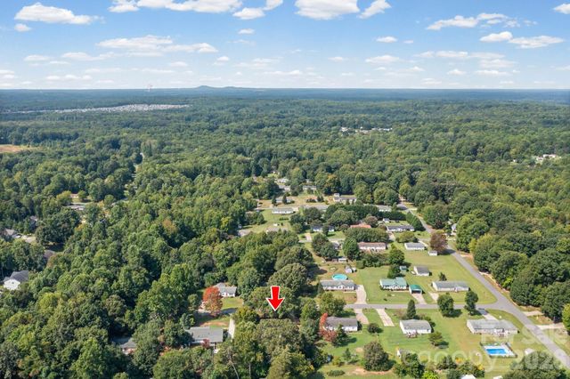 121 Regatta Lane, Mooresville, NC 28115