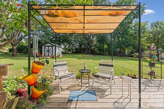 121 Regatta Lane, Mooresville, NC 28115