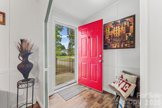121 Regatta Lane, Mooresville, NC 28115
