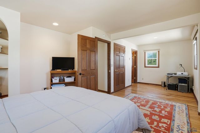 1739 LODGE, Rapid City, SD 57702