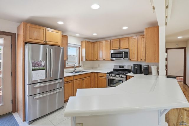 1739 LODGE, Rapid City, SD 57702
