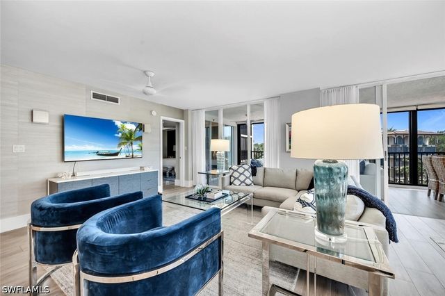 6000 Pelican Bay BLVD C202, Naples, FL 34108