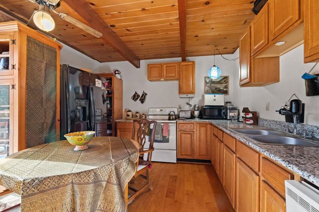 26039 Long Barn Rd, Long Barn, CA 95335