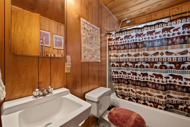 26039 Long Barn Rd, Long Barn, CA 95335