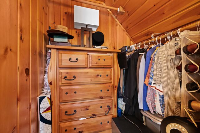 26039 Long Barn Rd, Long Barn, CA 95335