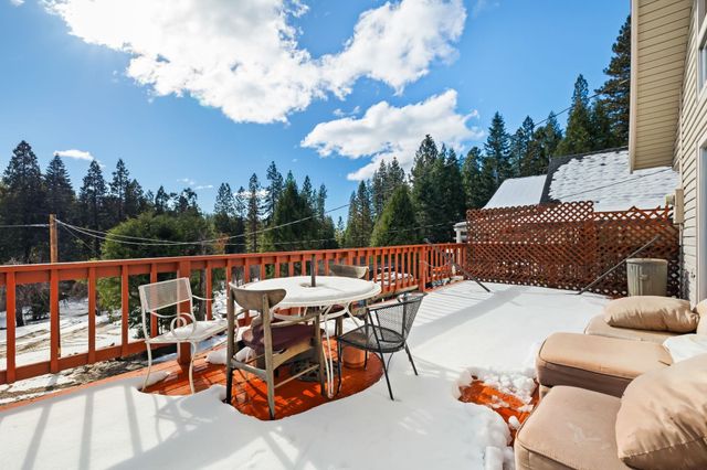 26039 Long Barn Rd, Long Barn, CA 95335