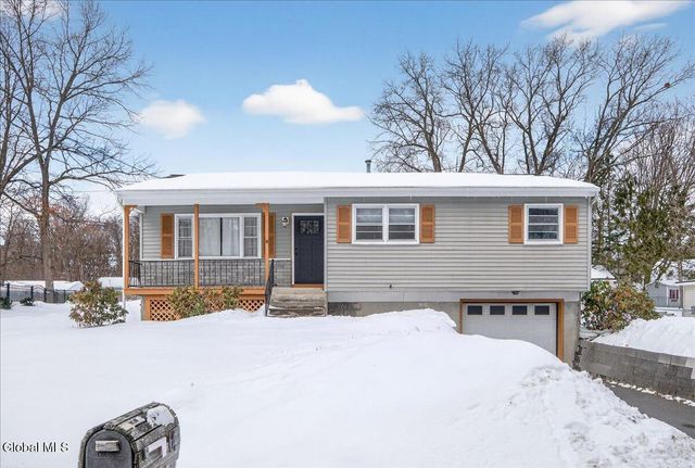 14 Sherri Drive, Saratoga Springs, NY 12866