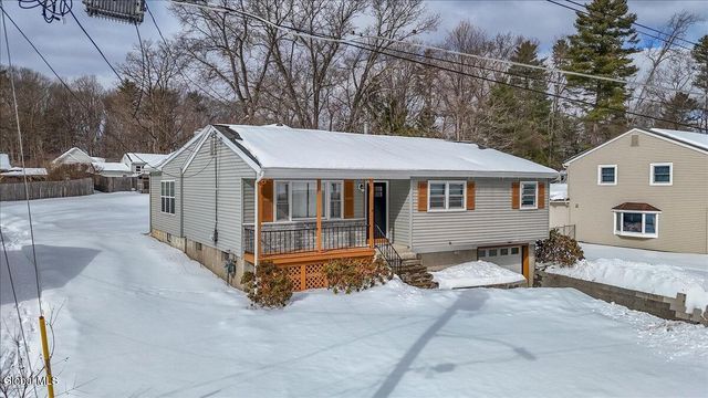 14 Sherri Drive, Saratoga Springs, NY 12866