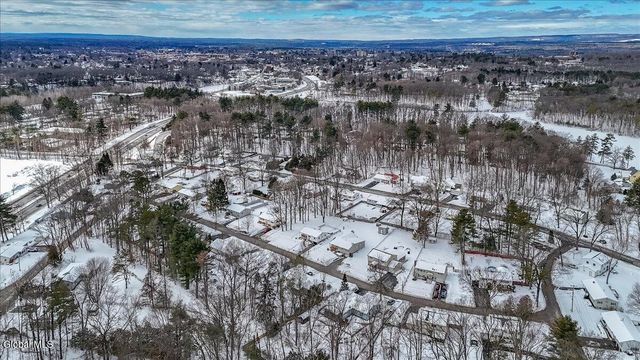 14 Sherri Drive, Saratoga Springs, NY 12866