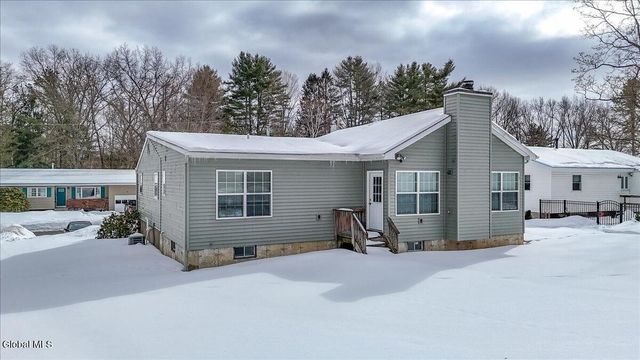 14 Sherri Drive, Saratoga Springs, NY 12866