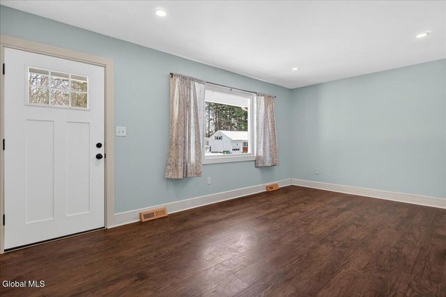 14 Sherri Drive, Saratoga Springs, NY 12866