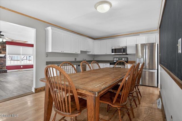 14 Sherri Drive, Saratoga Springs, NY 12866