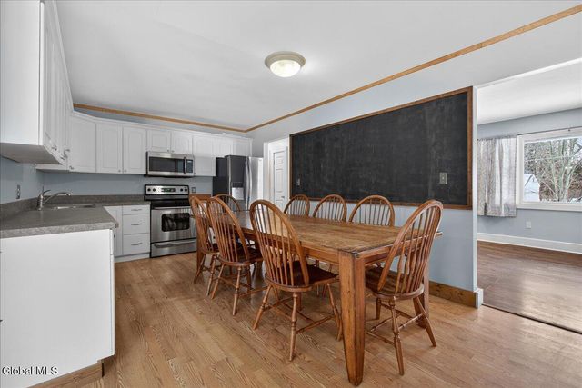 14 Sherri Drive, Saratoga Springs, NY 12866