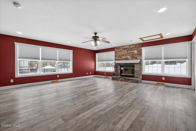 14 Sherri Drive, Saratoga Springs, NY 12866