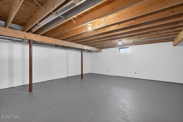 14 Sherri Drive, Saratoga Springs, NY 12866