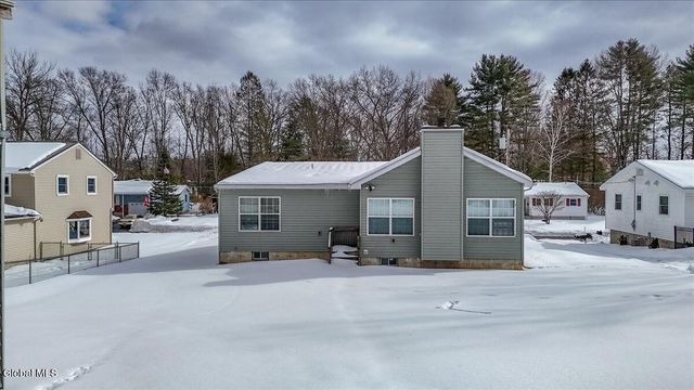 14 Sherri Drive, Saratoga Springs, NY 12866