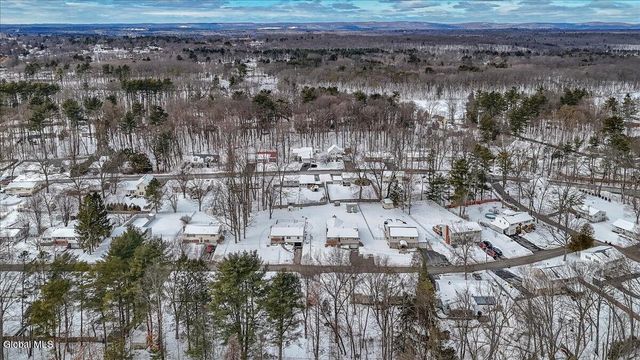 14 Sherri Drive, Saratoga Springs, NY 12866