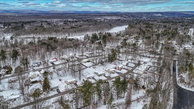 14 Sherri Drive, Saratoga Springs, NY 12866