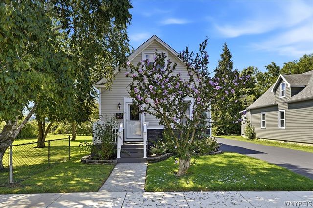 93 Cleveland Avenue, Tonawanda, NY 14150