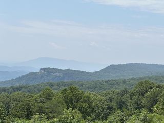 1000 Sawyer Cemetery Road, Signal Mountain, TN 37377