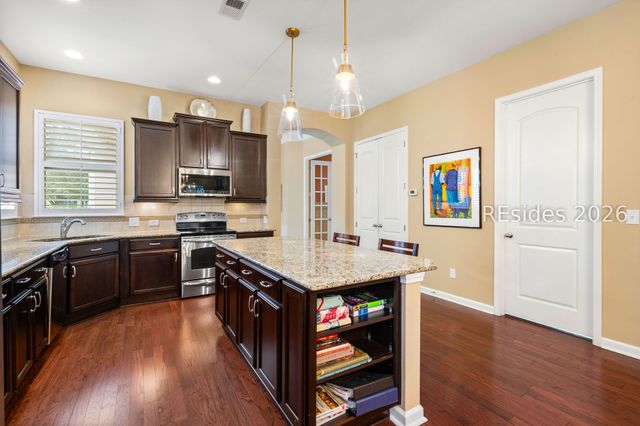 304 Hampton Lake Xing, Bluffton, SC 29910