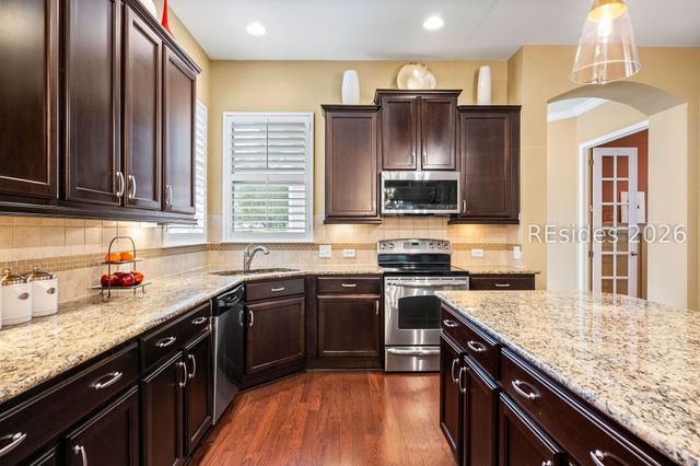 304 Hampton Lake Xing, Bluffton, SC 29910