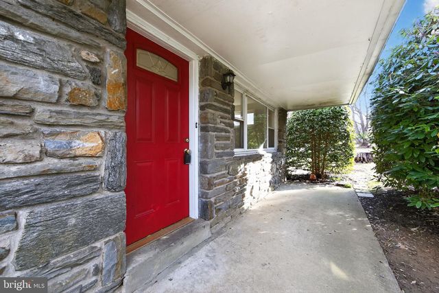 1567 SUGARTOWN RD, Paoli, PA 19301