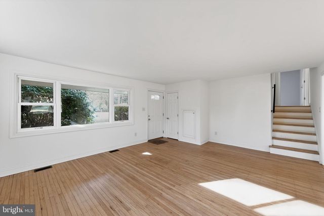 1567 SUGARTOWN RD, Paoli, PA 19301