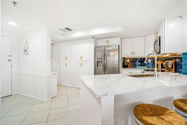 3870 N HIGHWAY A1A 405, Fort Pierce, FL 34949