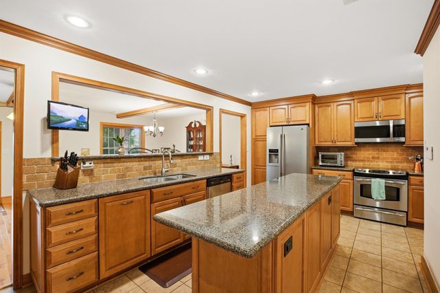 2807 Quail Hollow Drive, Missouri City, TX 77459