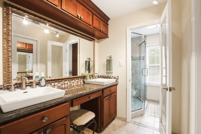 2807 Quail Hollow Drive, Missouri City, TX 77459